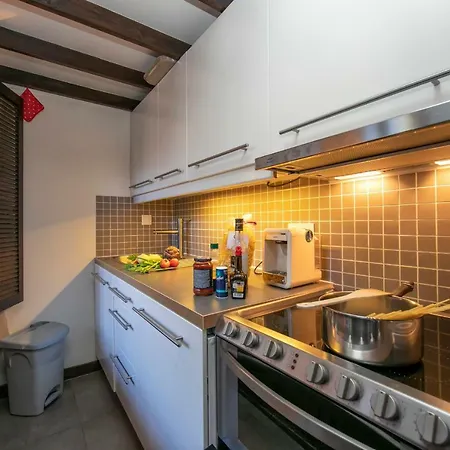 Apartament Sainte-foy-l'argentiere Sleeps 4 T681208