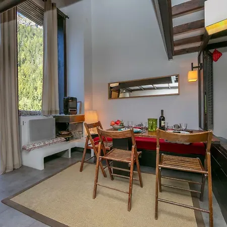 Sainte-foy-l'argentiere Sleeps 4 T681208