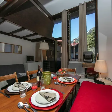 Apartament Sainte-foy-l'argentiere Sleeps 4 T681208